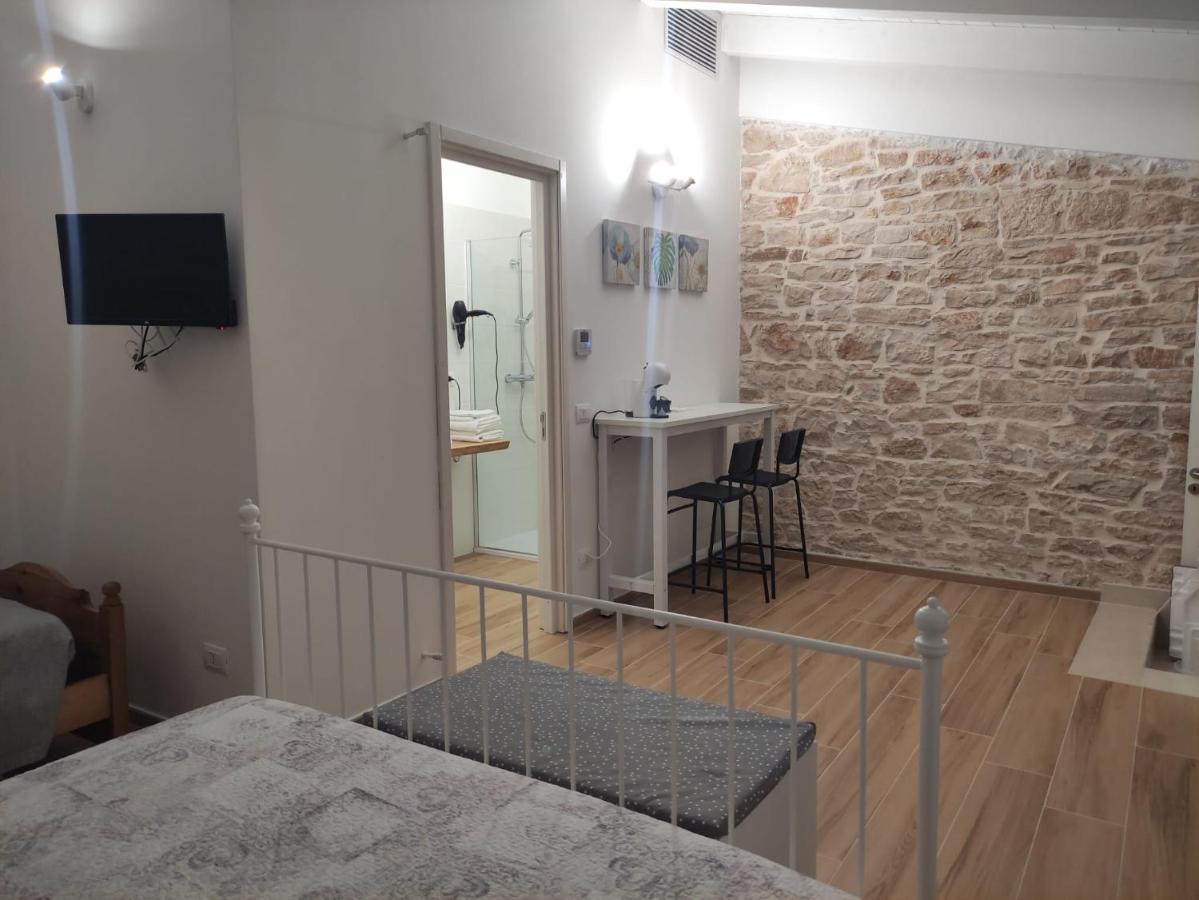 Appartamenti Mascagni 산니칸드로디바리 외부 사진